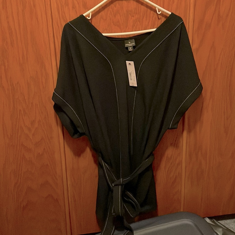 Black short sleeve with belt